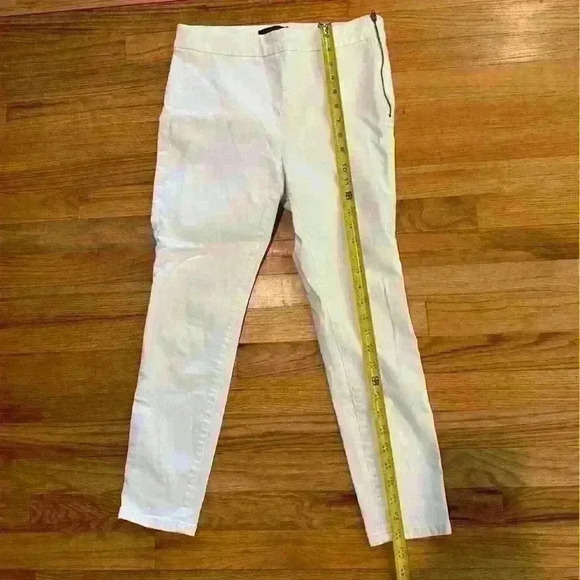 LIKE NEW Ann Taylor White Denim Side Zip Jeans - Picture 6 of 8